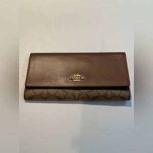 Coach Signature Canvas Trifold Wallet